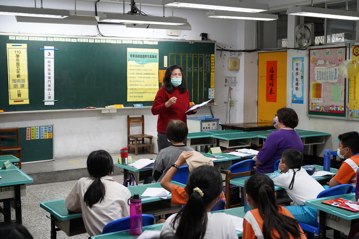 閩南語朗讀講評圖片